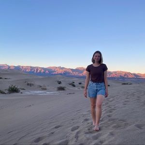 Meet your Posher, Abby